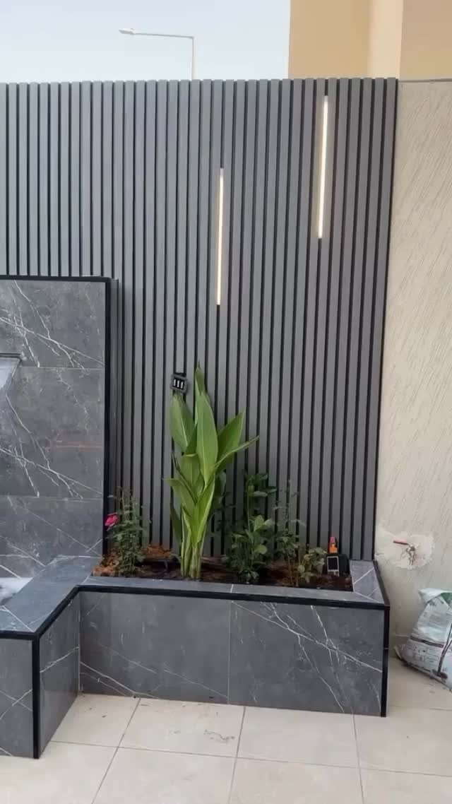 صورة من الأعمال نشرها تنسيق حدائق ديكورات عشب صناعي (منسق حدائق — أبو عائشة) / Landscaping & Artificial Grass Decor (Abu Aisha, garden coordin